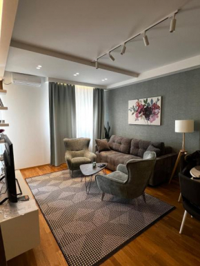 Real Apartment Banovci